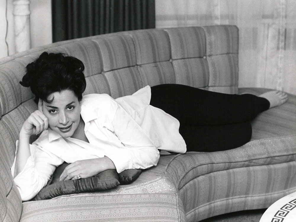 Rosalind Elias Met Opera Mezzo Dies at 90