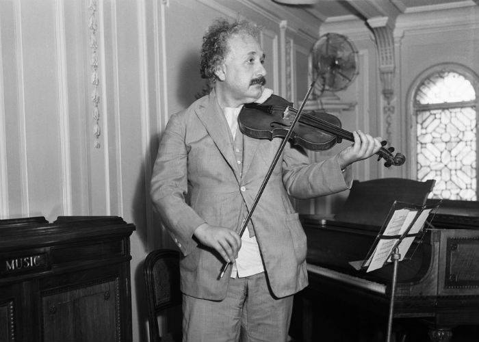 Einstein’s Music Pi Day Dreams