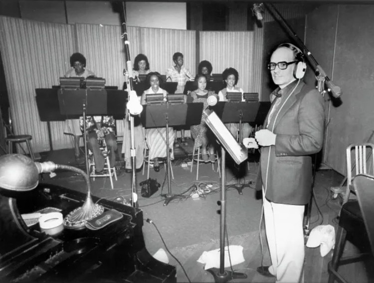 Morricone’s Fistful of Felines