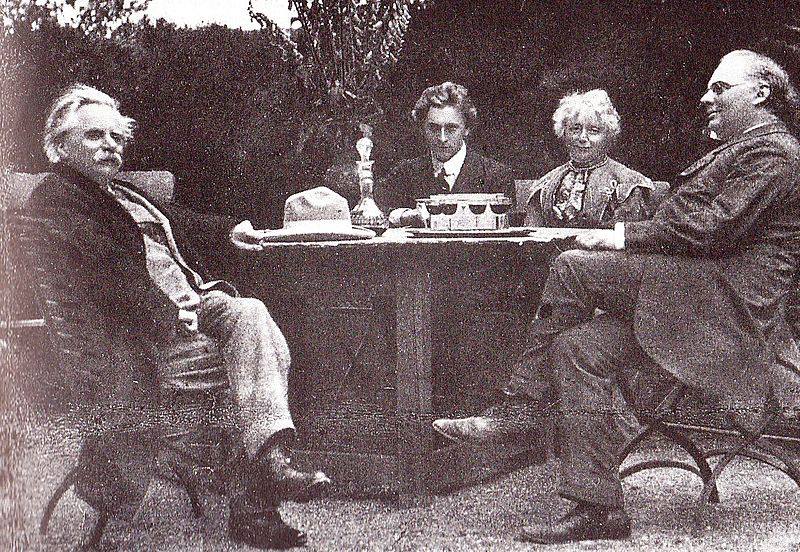 Homages to Grieg on “The Lost Chord”